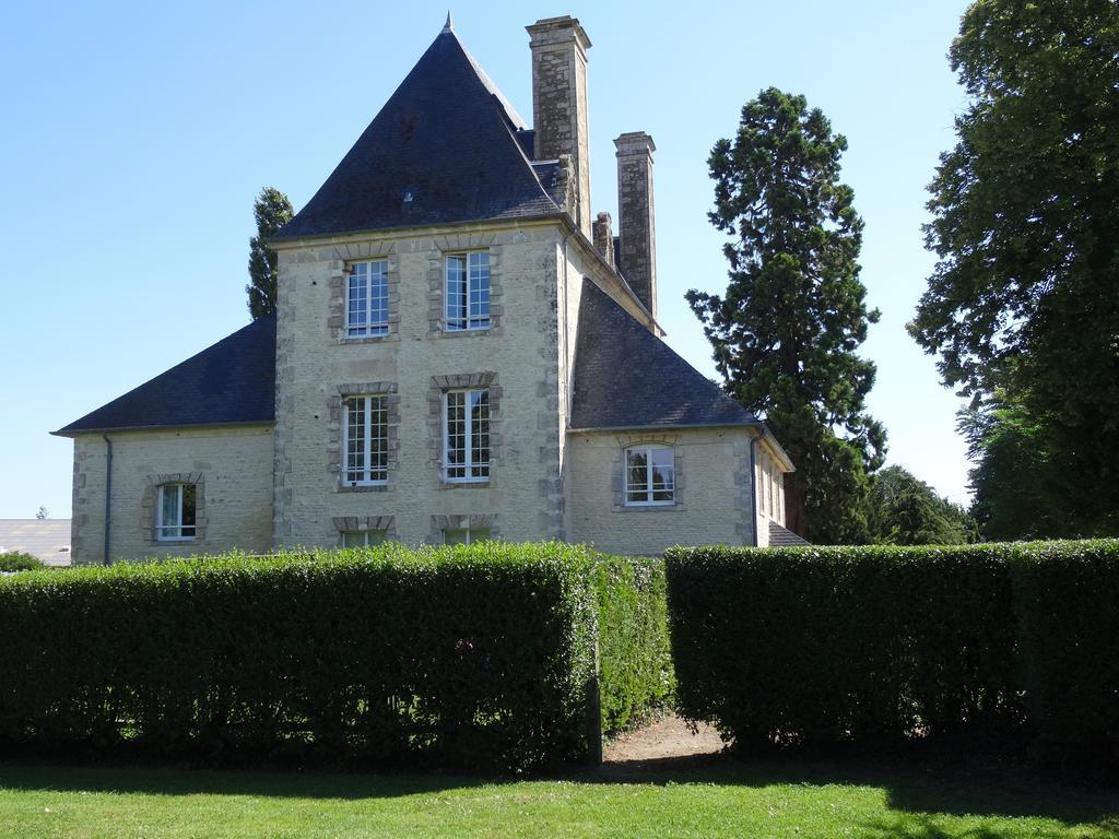 Chateau Turgot Gites Bons-Tassily Værelse billede