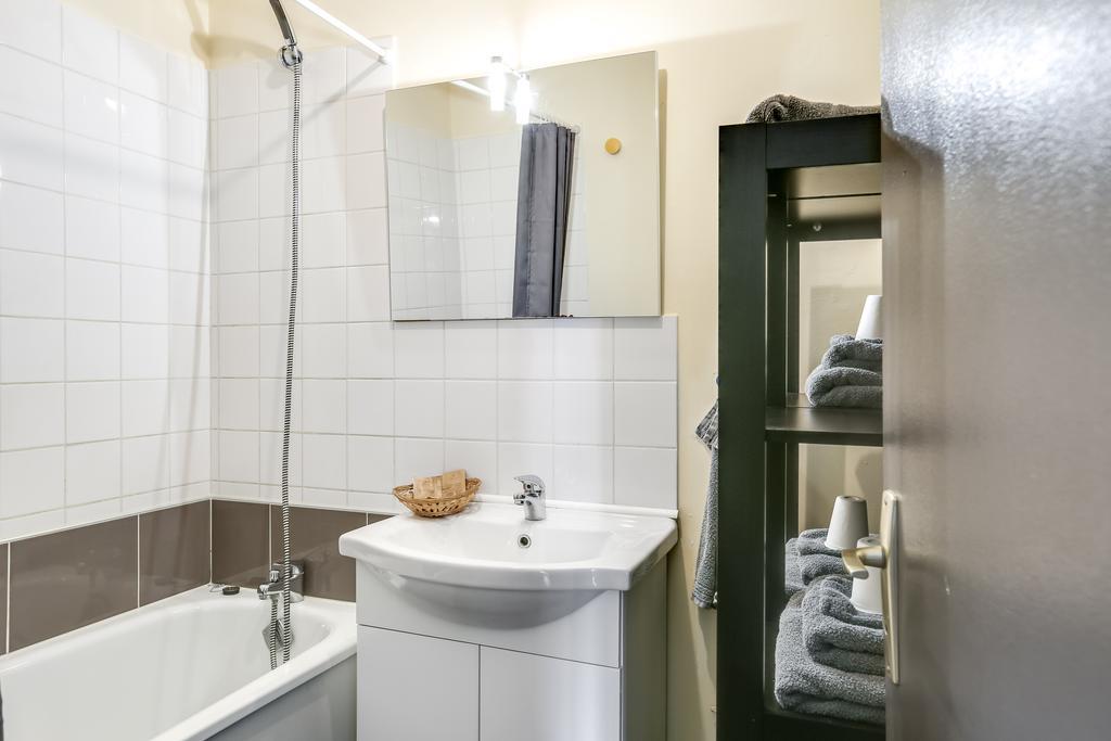 Chateau Turgot Gites Bons-Tassily Eksteriør billede