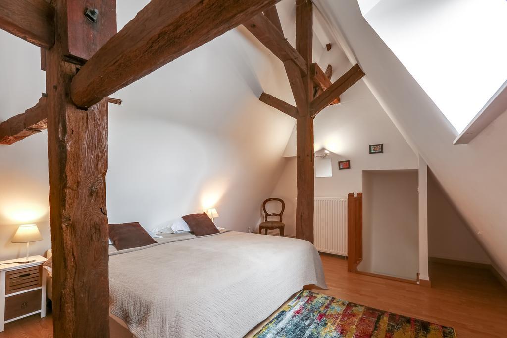 Chateau Turgot Gites Bons-Tassily Eksteriør billede