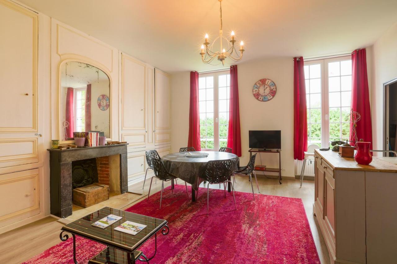 Chateau Turgot Gites Bons-Tassily Eksteriør billede
